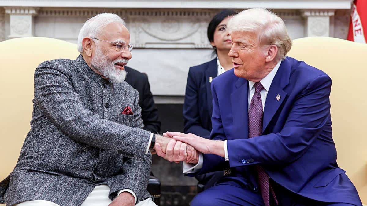 ಪ್ರಧಾನಿ ನರೇಂದ್ರ ಮೋದಿ ಮತ್ತು ನಾನು ಕೆಲಸವನ್ನು ಮುಗಿಸುತ್ತೇವೆ ಎಂಬ ಅಧ್ಯಕ್ಷ ಡೊನಾಲ್ಡ್ ಟ್ರಂಪ್ ಅವರ ಸಂದೇಶವನ್ನು ಭಾರತದಲ್ಲಿನ ಅಮೆರಿಕದ ರಾಯಭಾರ ಕಚೇರಿಯು ಶುಕ್ರವಾರ ಹಂಚಿಕೊಂಡಿದೆ.